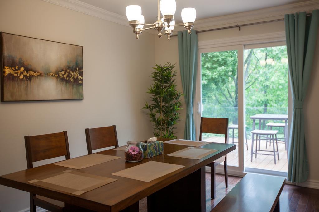 多伦多邓肯公园民宿 Toronto Duncan Park Guesthouse מראה חיצוני תמונה